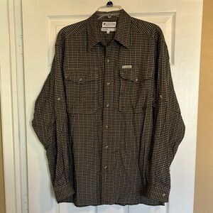 Columbia men’s dark green long sleeve button down shirt size medium